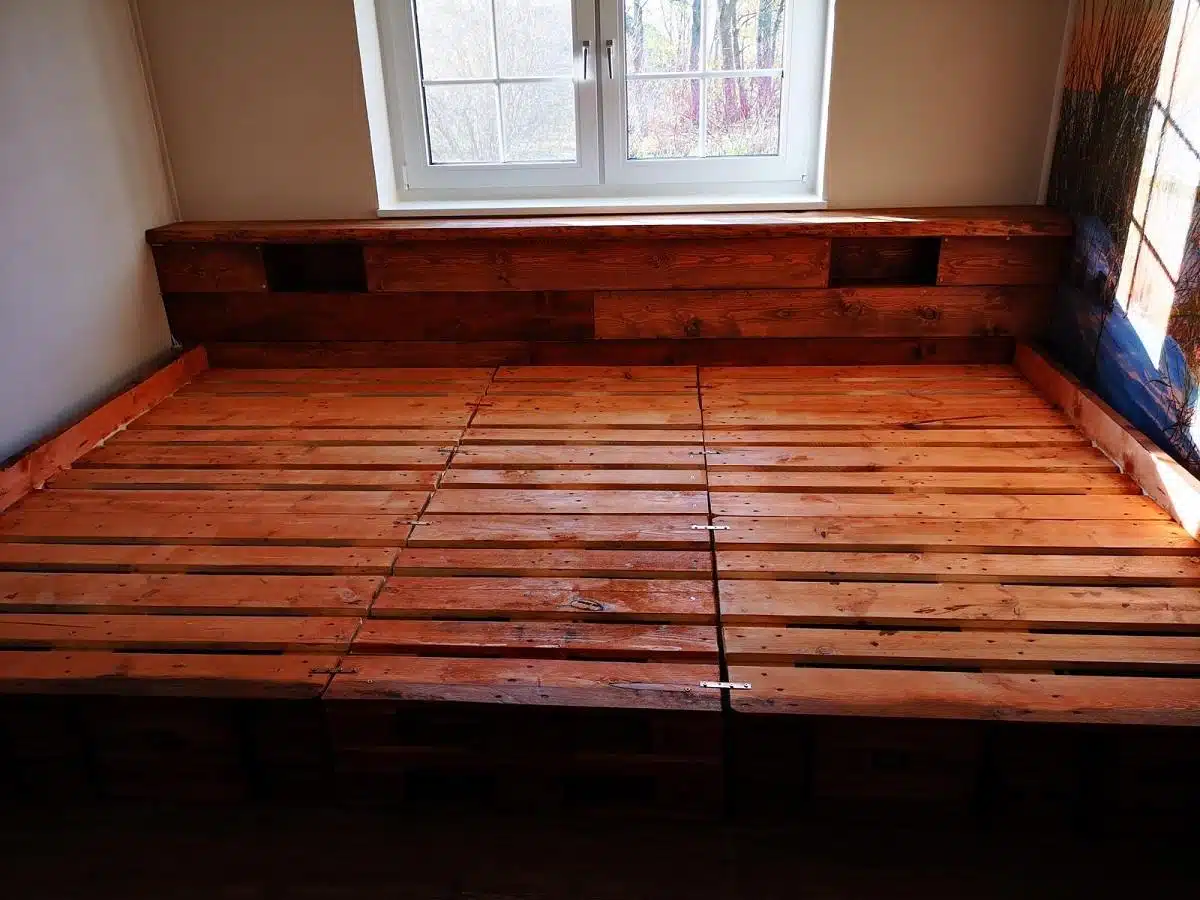 Palettenbett-ohne-Lattenrost