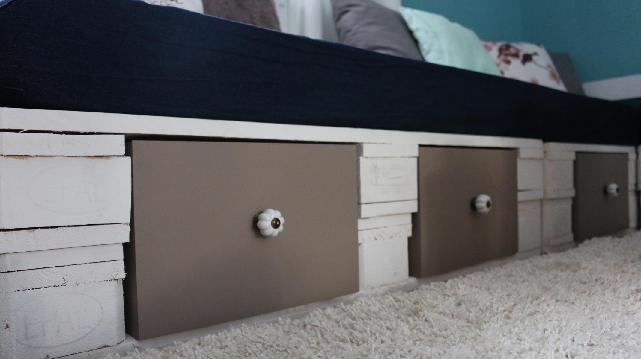 Palettensofa selber bauen oder kaufen? wir zeigen es dir