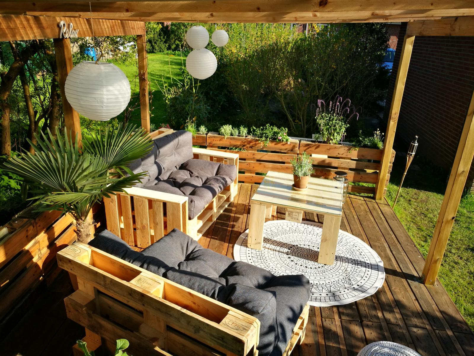 Gartenmobel Aus Paletten Selber Bauen Und Den Aussenbereich