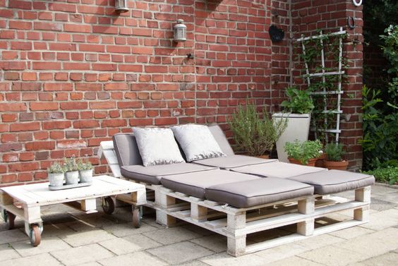 ᐅ Gartenmöbel aus Paletten ᐅ Ideen & Bauanleitungen - DIY - Ratgeber Terrassenmöbel aus europaletten
Terrassenmöbel aus europaletten
ᐅ Gartenmöbel aus Paletten ᐅ Ideen & Bauanleitungen - DIY - Ratgeber