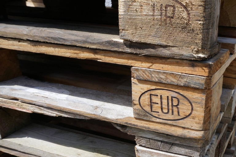 ᐅ Europaletten Pfand | Höhe Pfand & Gebühren - Abgabe 2023