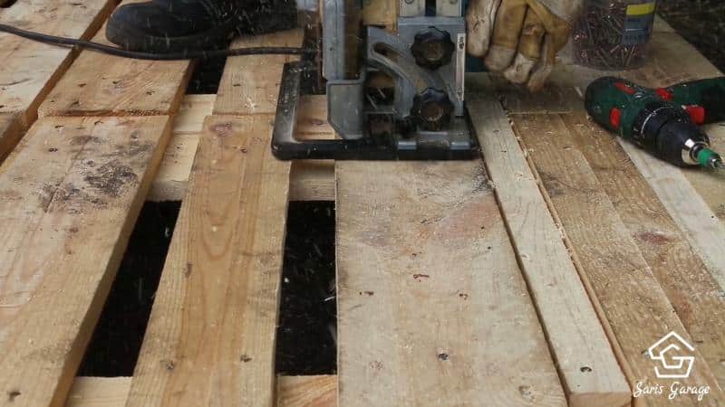 ᐅᐅ Terrasse aus Paletten selber bauen - Europaletten DIY - Anleitung ᐅᐅ Terrasse aus Paletten selber bauen - Europaletten DIY - Anleitung