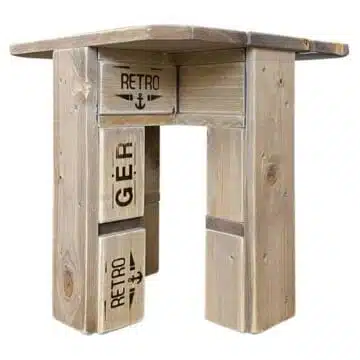 Hoher Hocker aus Europaletten Palettenmoebel