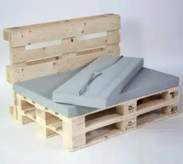 Palettenlounge aus Europaletten mit Kissen-Set