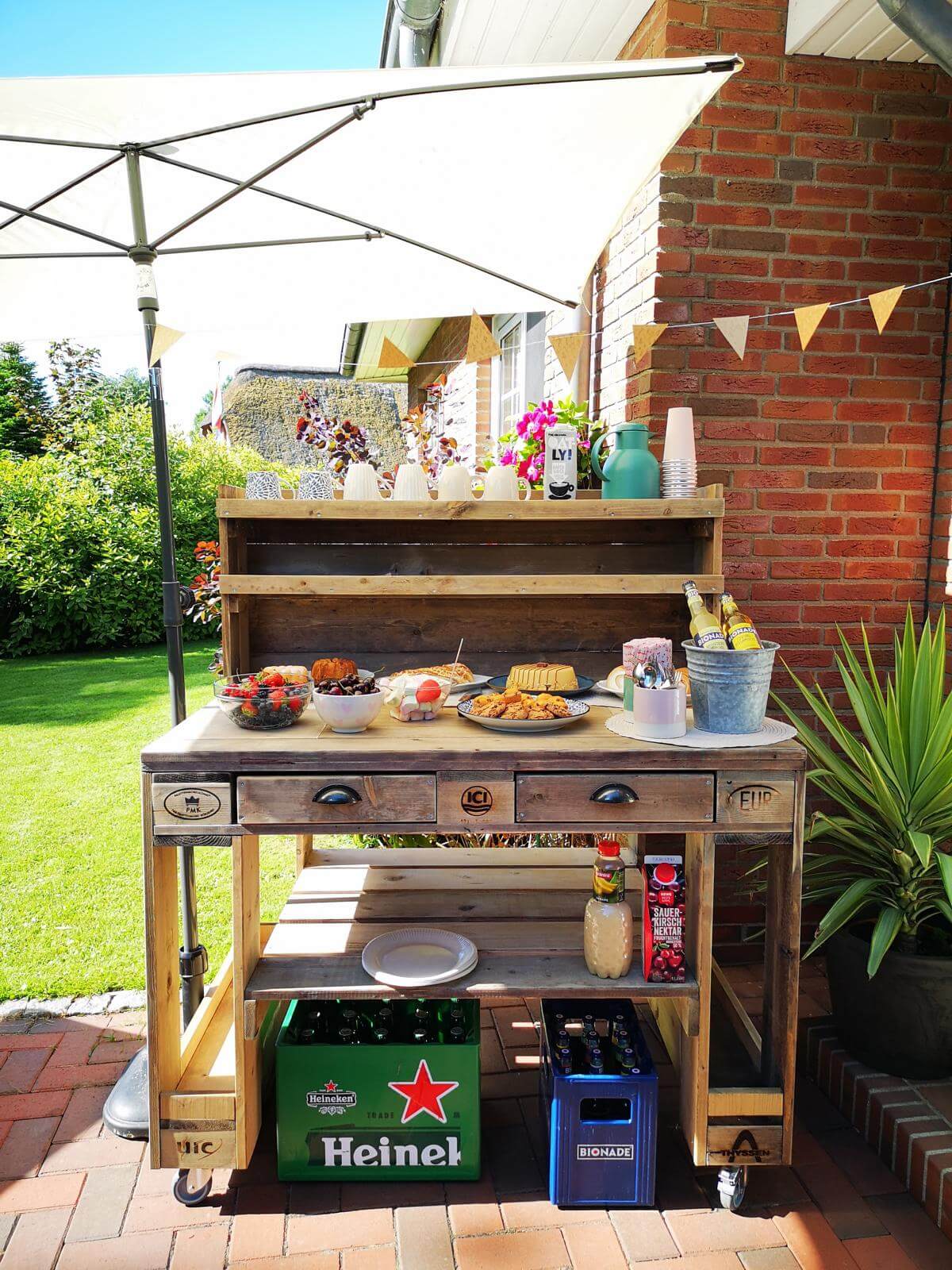 balkon grilltisch aus europaletten