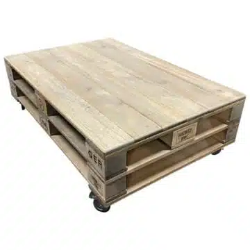 Paletten Loungetisch mit Rollen