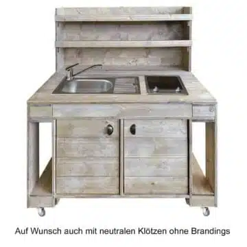 Kochinsel mit Spülbecken aus Paletten
