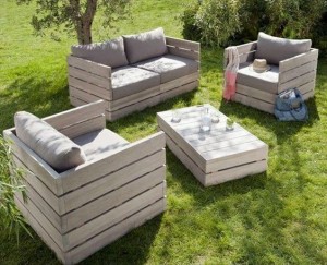 Gartenmöbel-aus-Paletten-Lounge Bauanleitung